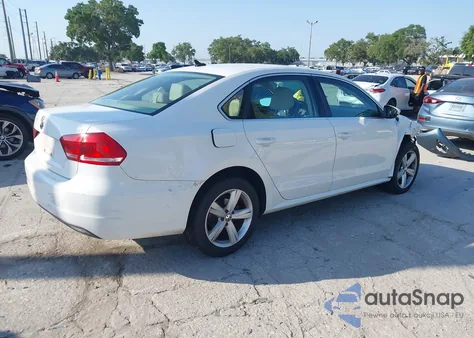 2012 Volkswagen Passat 2.5L Se z USA, uszkodzony, nr VIN 1VWBP7A31CC085002